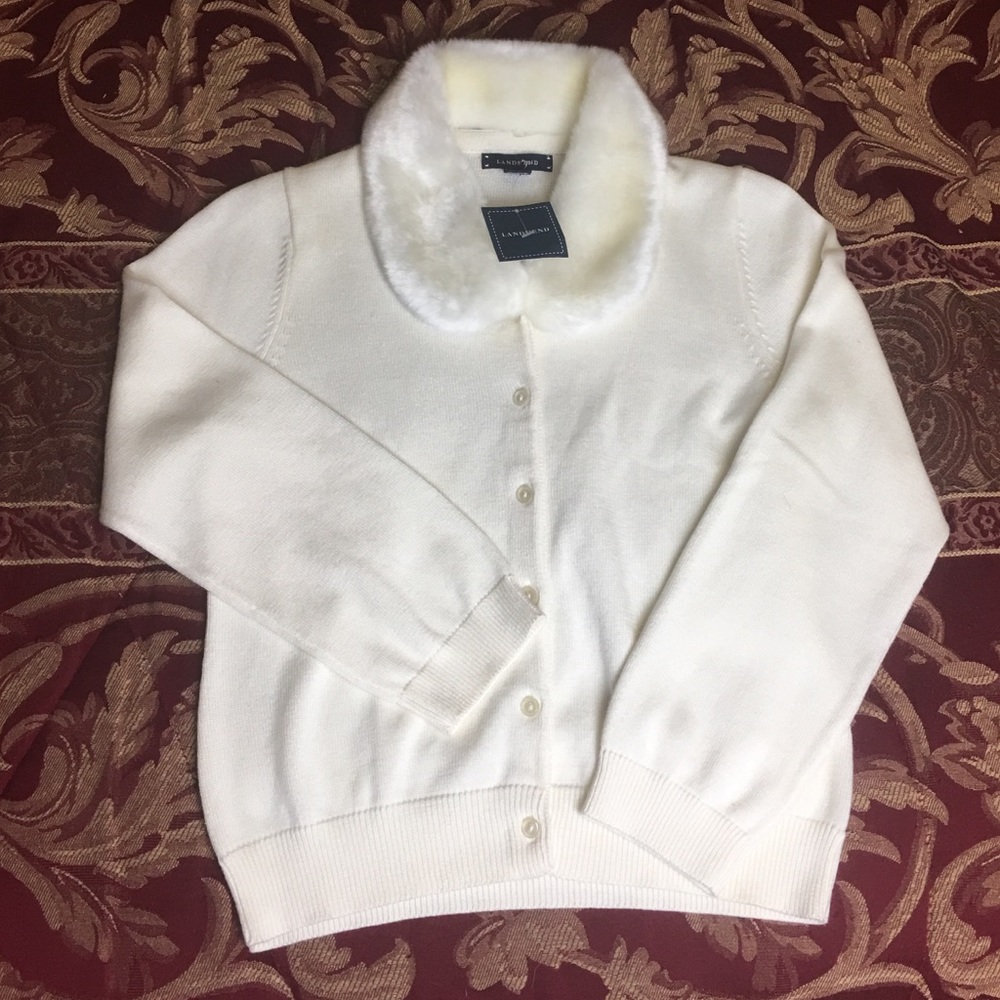 NWT Land’s End White Cardigan with Fur Collar. Size Large but fits like a small